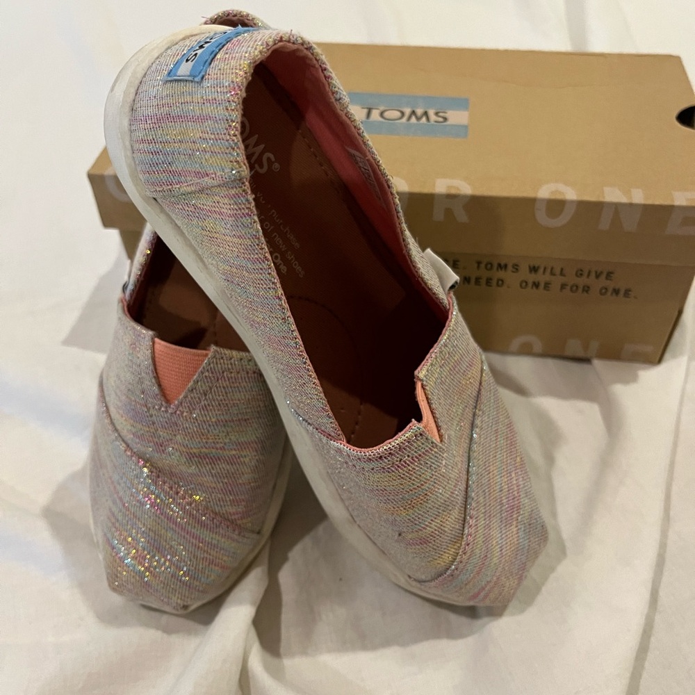 TOMS KIDS Pastel Glitter Slip-On Flats -3Y